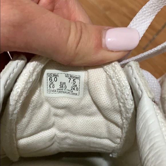 EUC off white and pink Vans old skool - Picture 4 of 5